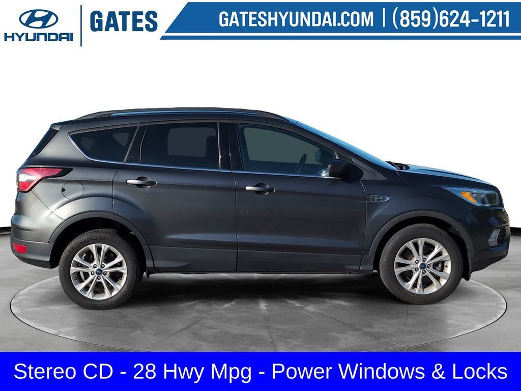 Used 2018 Ford Escape SE AWD/4WD image 3