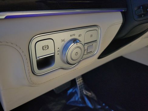 Certified 2021 Mercedes-Benz GLE 53 AMG 4MATIC image 27