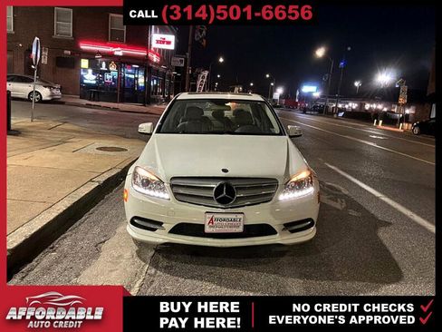 Used 2011 Mercedes-Benz C 300 4MATIC Sedan image 4
