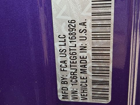 New 2026 Jeep Gladiator Mojave w/ Steel Bumper Group AWD/4WD image 17