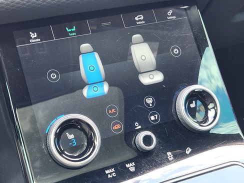 Used 2019 Land Rover Range Rover Velar R-Dynamic SE AWD/4WD image 13