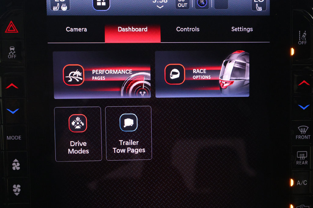 Used 2027 RAM 1500 4x4 Crew Cab image 28