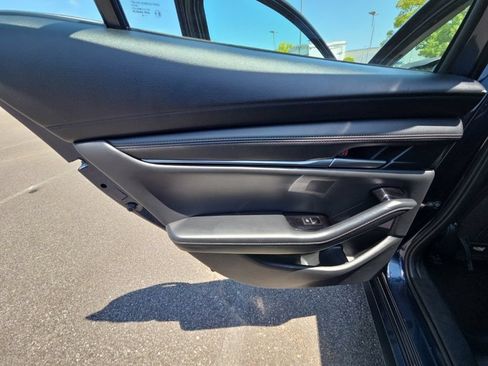 Used 2024 MAZDA MAZDA3 s FWD image 15