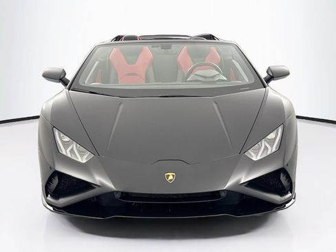 Used 2021 Lamborghini Huracan EVO RWD image 2