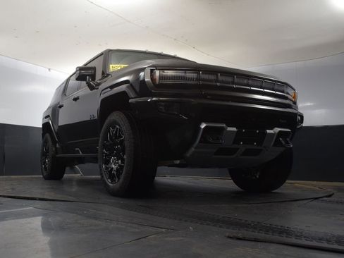 New 2025 GMC Hummer EV 2X w/ LPO, Dark Essentials Package image 49