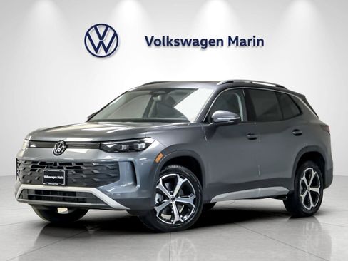 New 2026 Volkswagen Tiguan SE AWD/4WD image 1