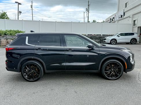 Used 2022 Mitsubishi Outlander SEL Black Edition AWD/4WD image 8
