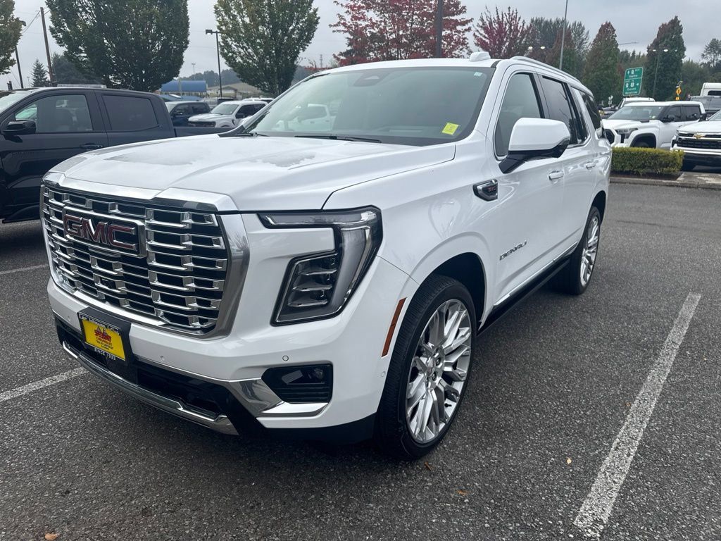 Used 2025 GMC Yukon Denali w/ Denali Reserve Package AWD/4WD image 1