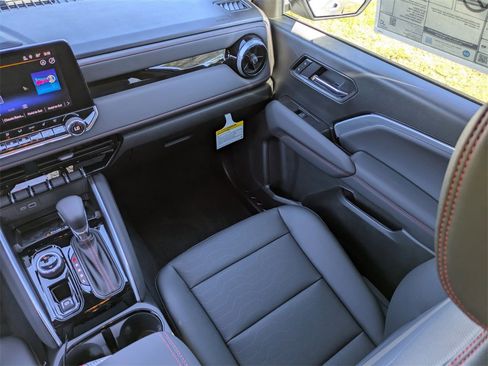 New 2026 Chevrolet Colorado Z71 w/ Technology Package image 16