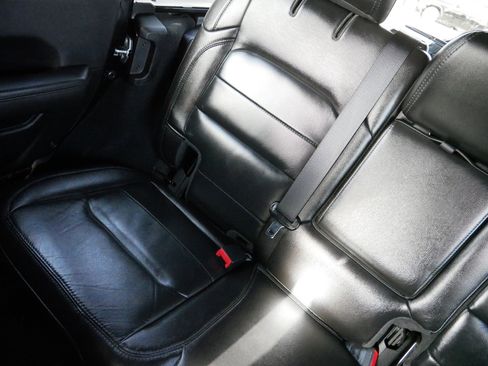 Used 2021 Jeep Wrangler Unlimited Sahara image 12