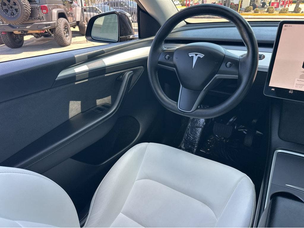 Used 2023 Tesla Model Y Long Range AWD/4WD image 19