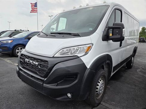 Used 2025 RAM ProMaster 2500 w/ Convenience Group FWD image 1