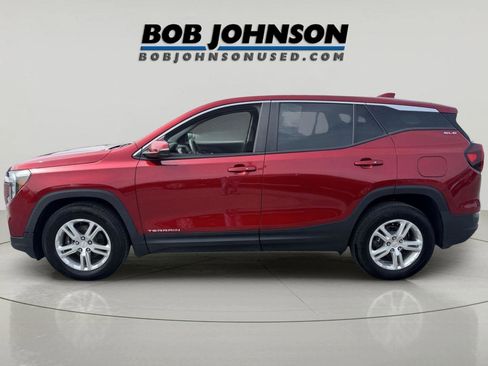 Used 2022 GMC Terrain SLE FWD image 6
