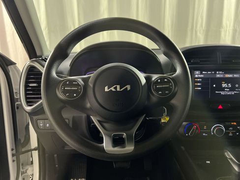 Used 2024 Kia Soul LX w/ Option Group 015 image 22