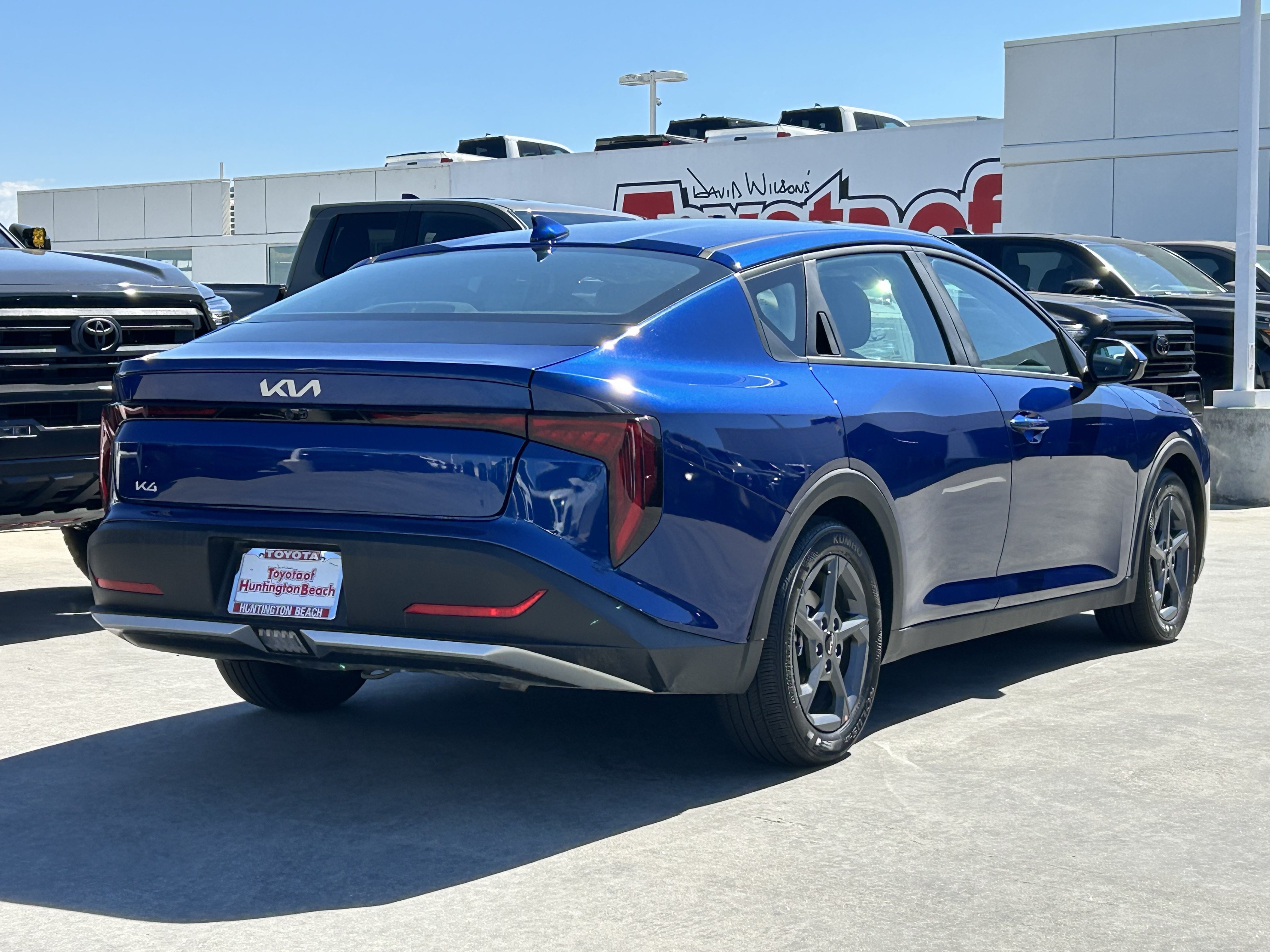 Used 2026 Kia K4 FWD image 3