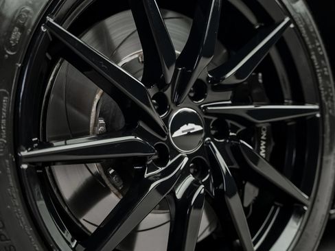 Used 2017 Aston Martin DB11 V12 RWD image 22