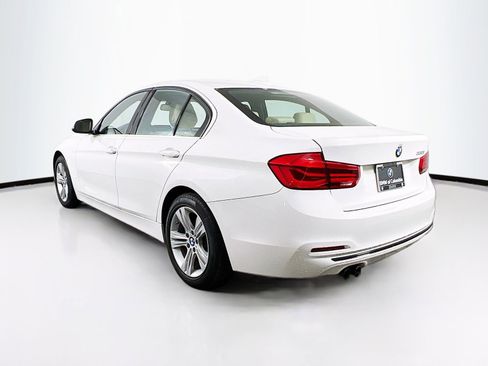 Used 2017 BMW 330i Sedan RWD image 5