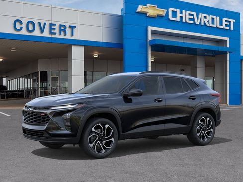 New 2026 Chevrolet Trax RS w/ Driver Confidence Package FWD image 2