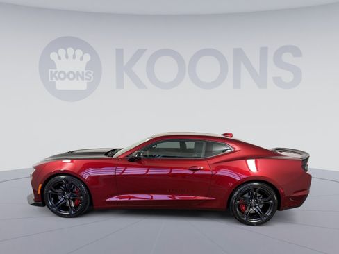 Used 2024 Chevrolet Camaro SS image 2