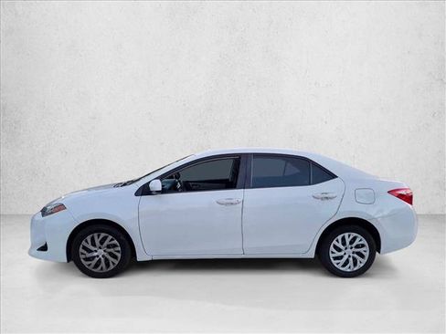 Used 2019 Toyota Corolla LE FWD image 3