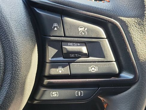 Used 2024 Subaru Crosstrek 2.5i Limited AWD/4WD image 25