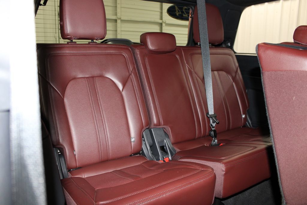 Used 2024 Ford Expedition Limited AWD/4WD image 34