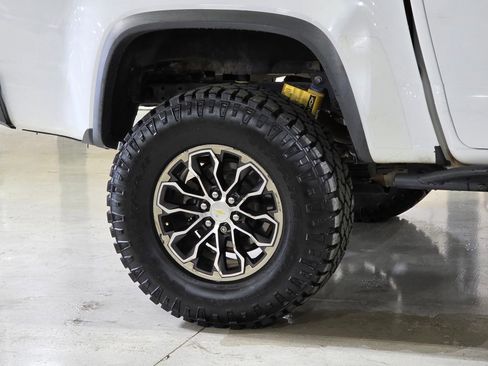Used 2018 Chevrolet Colorado ZR2 AWD/4WD image 9