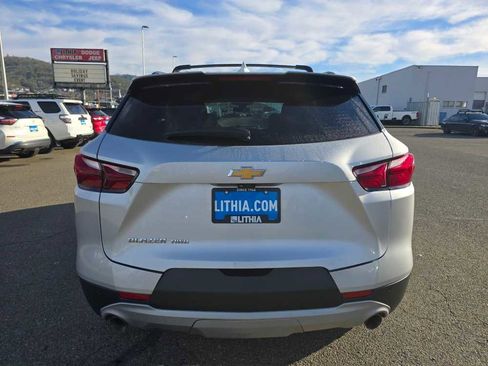 Used 2021 Chevrolet Blazer LT w/ Sound & Technology Package image 4