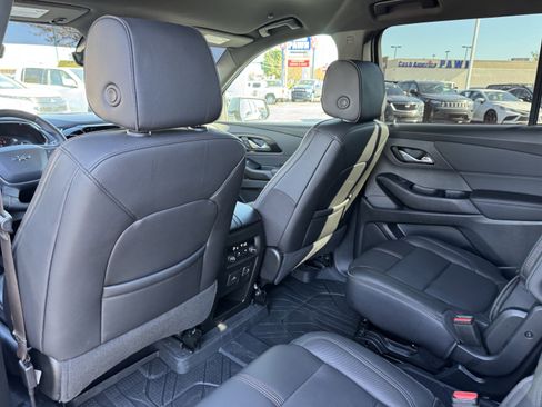 Used 2023 Chevrolet Traverse RS w/ LPO, Floor Liner Package image 34