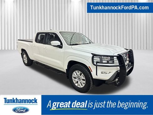Used 2022 Nissan Frontier SV w/ Technology Package AWD/4WD image 1