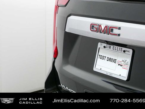 Used 2021 GMC Yukon Denali w/ Denali Ultimate Package image 38