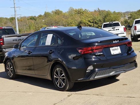 Used 2024 Kia Forte LXS w/ LXS Technology Package image 6