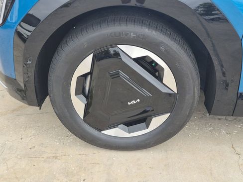 New 2026 Kia EV9 Land w/ Nightfall Edition Package image 33