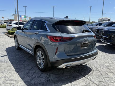 Certified 2025 INFINITI QX50 Luxe w/ Accent Package image 5