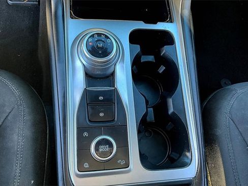 Used 2020 Ford Explorer XLT w/ Comfort Package image 23