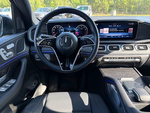 Certified 2025 Mercedes-Benz GLE 350 4MATIC image 2
