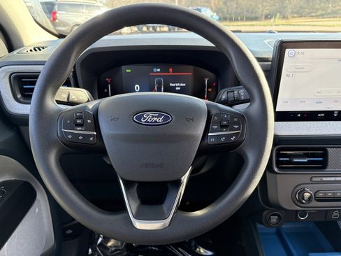 New 2025 Ford Maverick XLT image 31