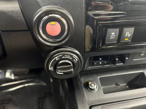 Used 2021 Nissan Titan PRO-4X w/ Pro-4x Convenience Package AWD/4WD image 19