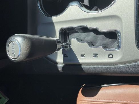 Used 2013 Jeep Grand Cherokee Overland w/ Advance Technology Group image 17