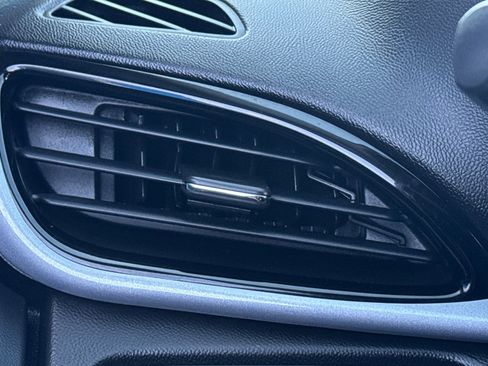 Used 2017 Chevrolet Volt LT image 28