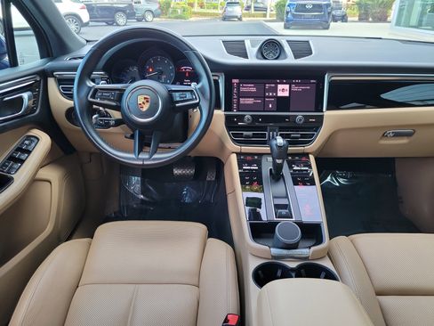 Used 2024 Porsche Macan image 13