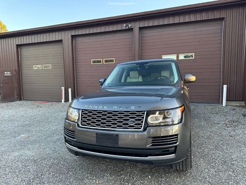 Used 2015 Land Rover Range Rover HSE image 29