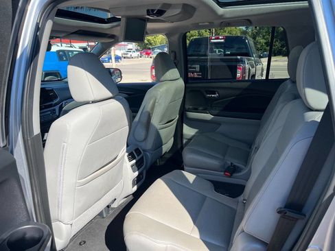 Used 2020 Honda Pilot Elite image 14