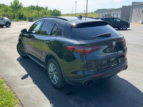 Used 2022 Alfa Romeo Stelvio Sprint RWD image 8