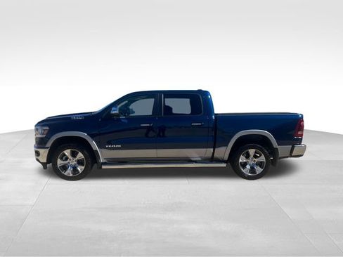 Used 2019 RAM 1500 Laramie AWD/4WD image 3