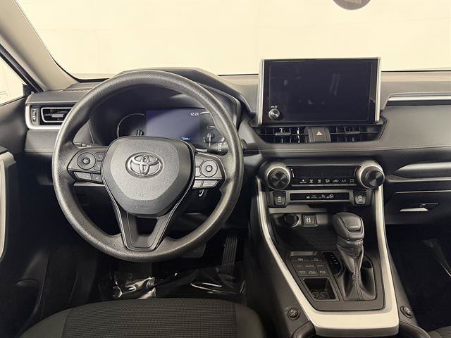 Certified 2023 Toyota RAV4 LE AWD/4WD image 12