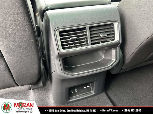 Used 2025 Volkswagen Atlas Cross Sport SE w/ Panoramic Sunroof Package AWD/4WD image 13