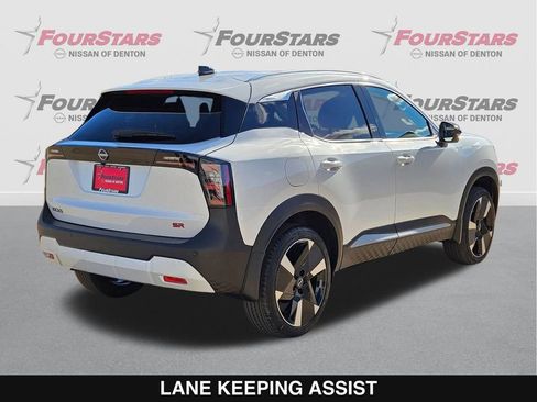 New 2026 Nissan Kicks SR w/ SR Premium Package FWD image 4