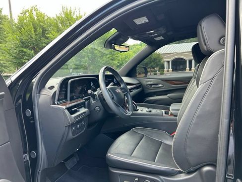 Used 2024 Cadillac Escalade ESV Premium Luxury w/ Performance Package AWD/4WD image 39