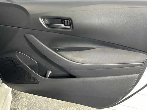 Used 2023 Toyota Corolla LE image 34